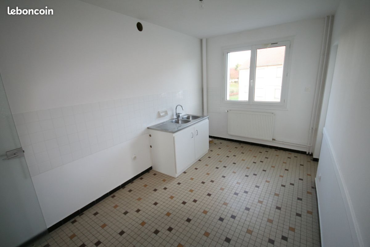 Appartement à louer, 80m², Vallon-en-Sully