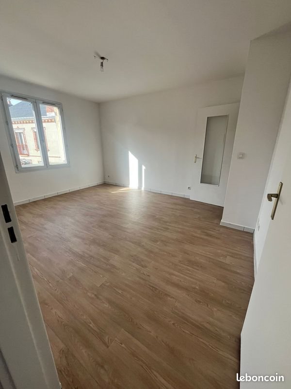 Appartement à louer, 42m², Pierres