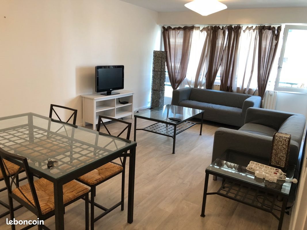 Appartement à louer, 57m², Talence