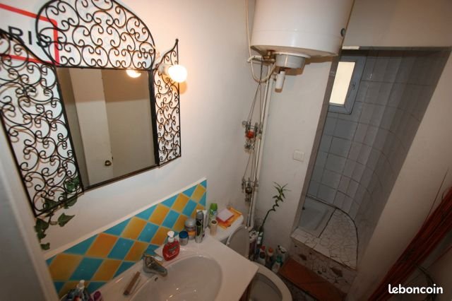 Appartement à louer, 27m², Paris 18ème