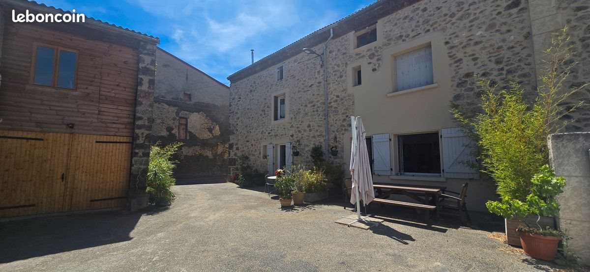 Maison à vendre, 320m², Roquefeuil