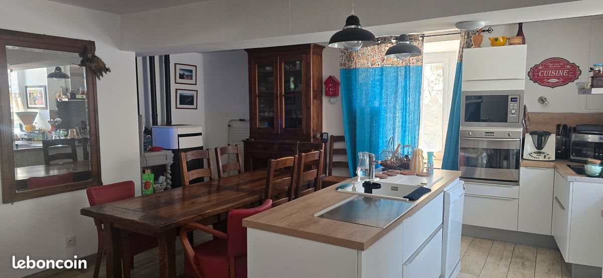 Maison à vendre, 320m², Roquefeuil