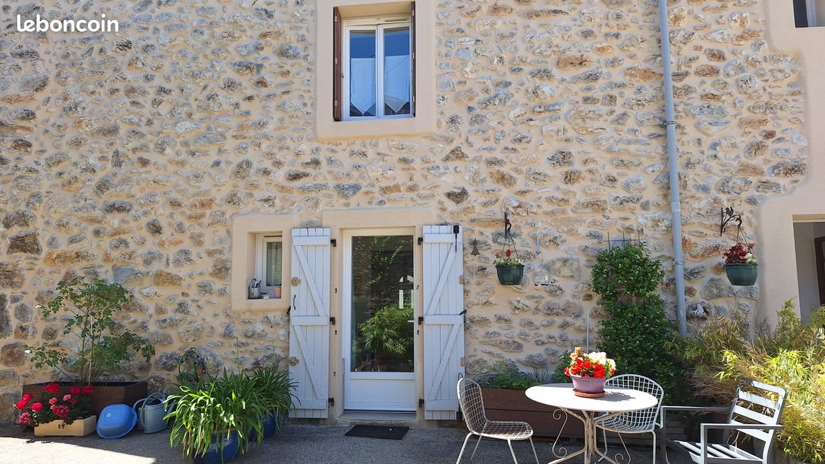 Maison à vendre, 320m², Roquefeuil