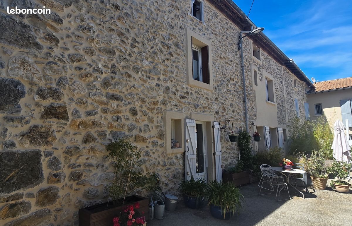 Maison à vendre, 320m², Roquefeuil