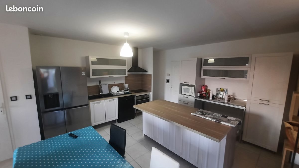 Maison à louer, 100m², Gallargues-le-Montueux