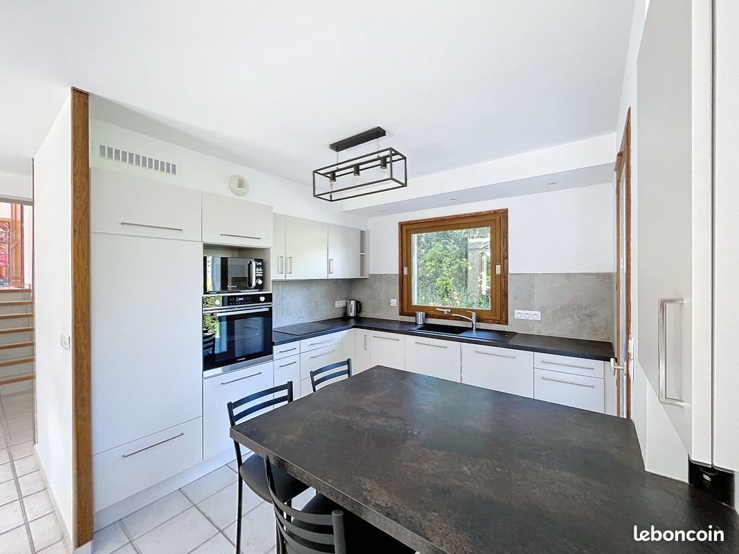 Maison à louer, 149m², Chambéry
