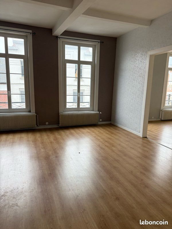 Appartement à louer, 150m², Péronne