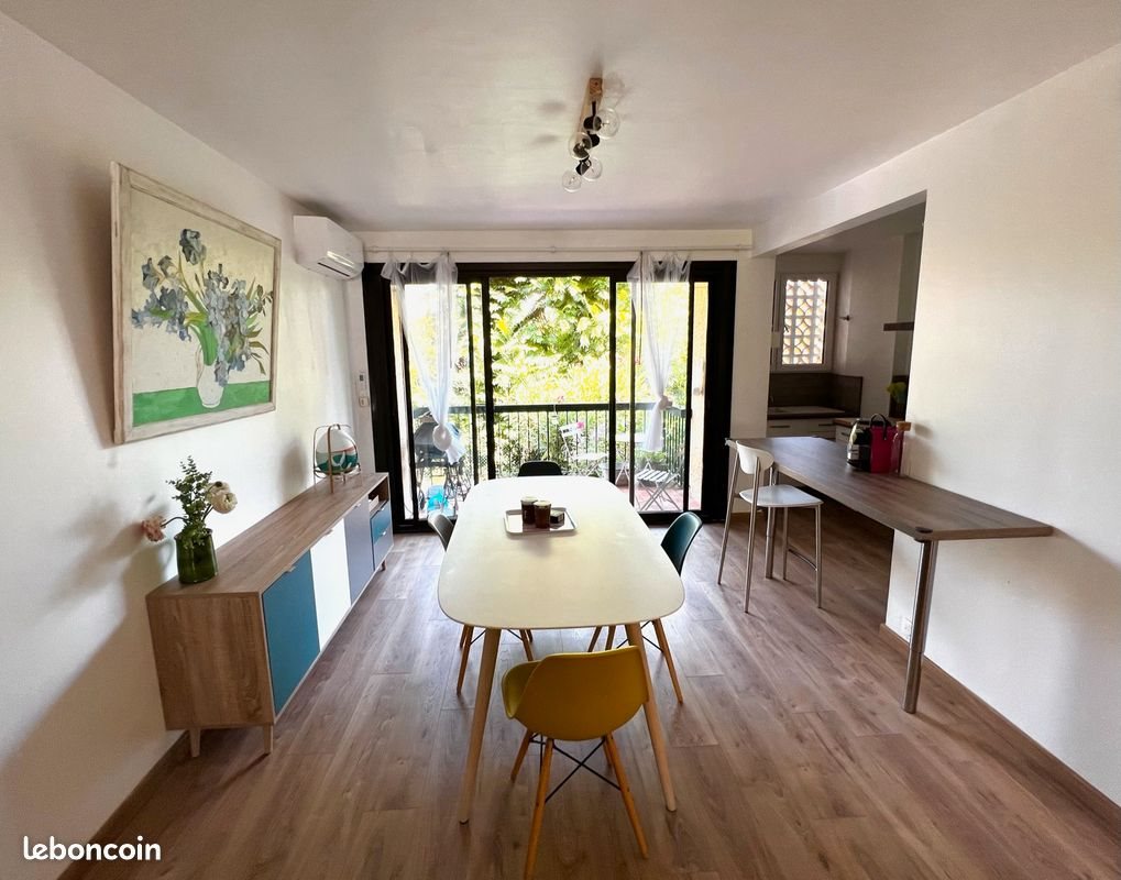 Appartement à louer, 70m², Saint-Cyr-sur-Mer