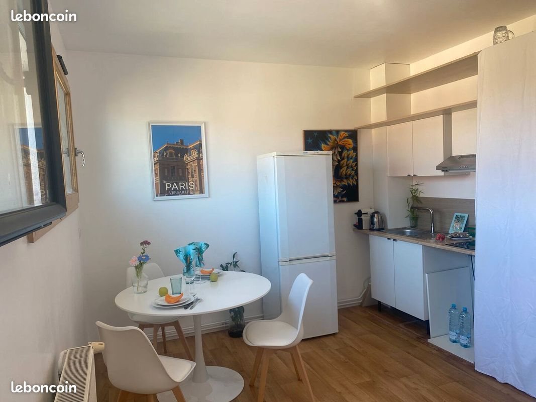 Appartement à louer, 25m², Saint-Cyr-l'Ecole