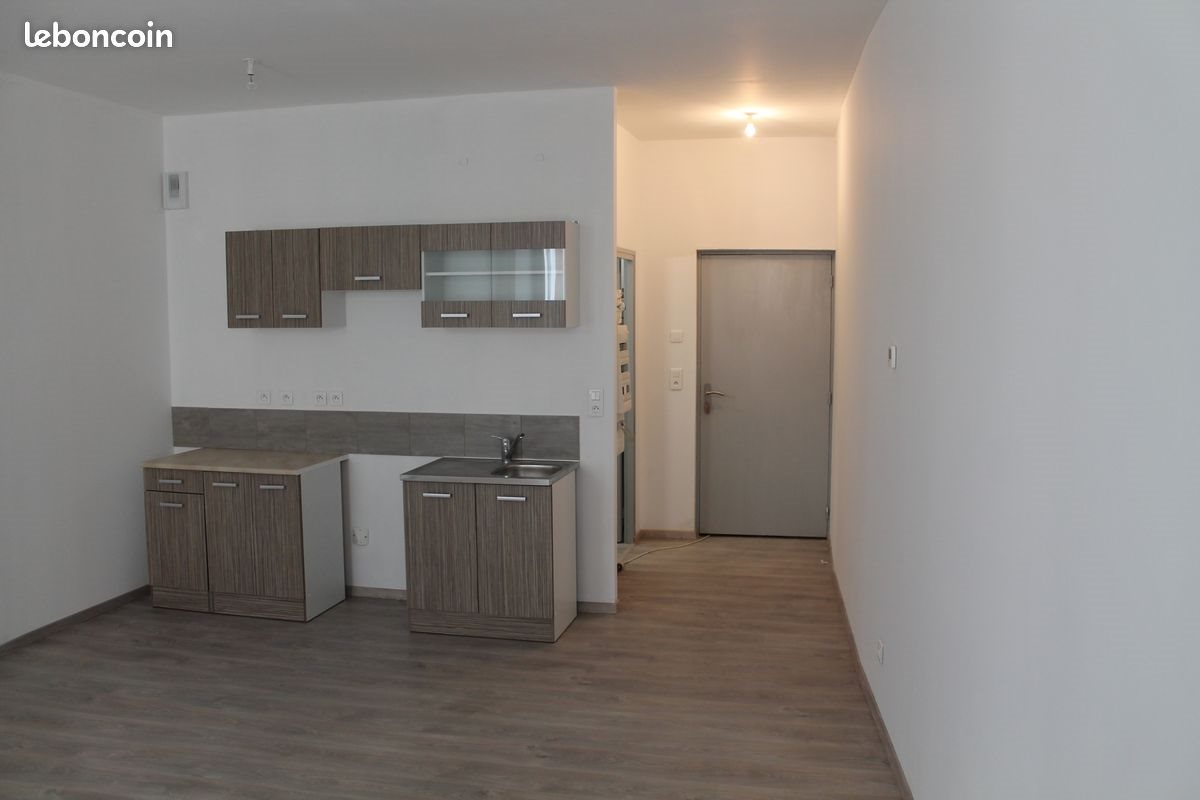 Appartement à louer, 32m², Le Val