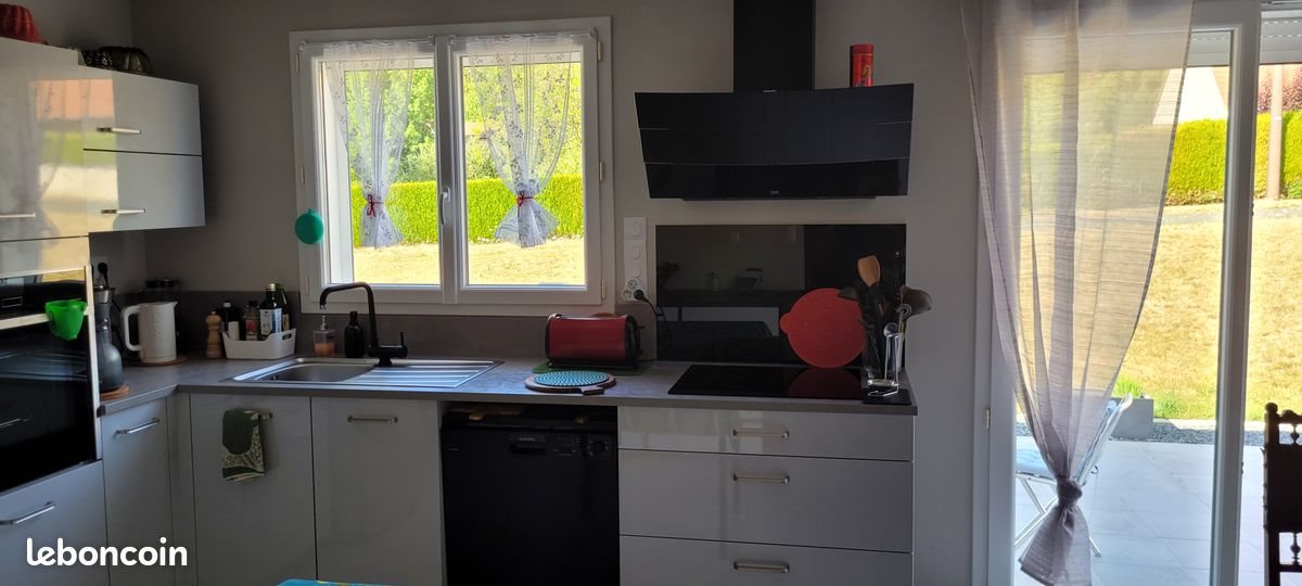 Maison à vendre, 88m², Le Mayet-de-Montagne
