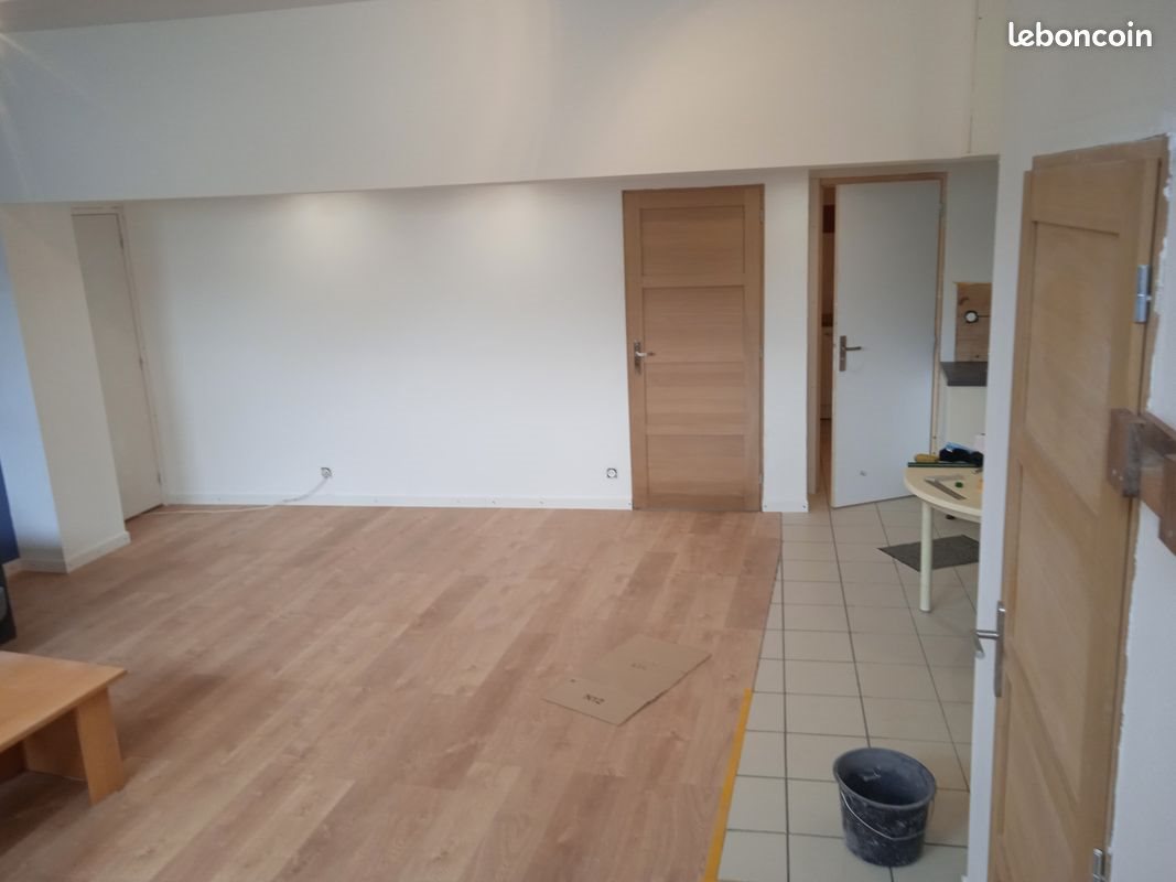 Appartement à louer, 65m², Baud