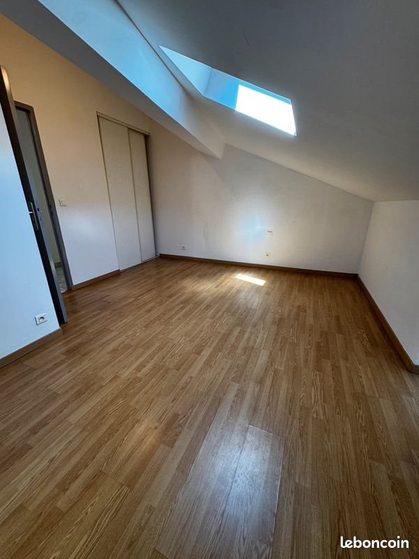 Appartement à louer, 53m², Puy-l'Evêque