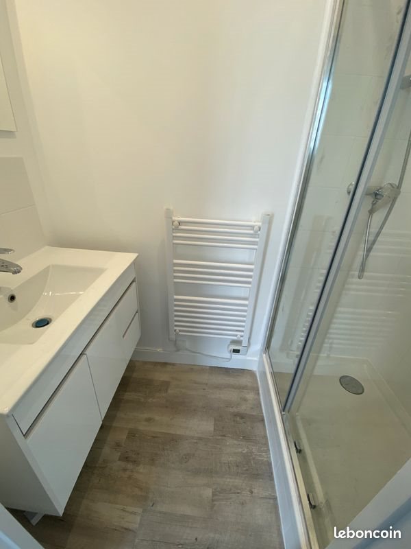 Appartement à louer, 27m², Issy-les-Moulineaux