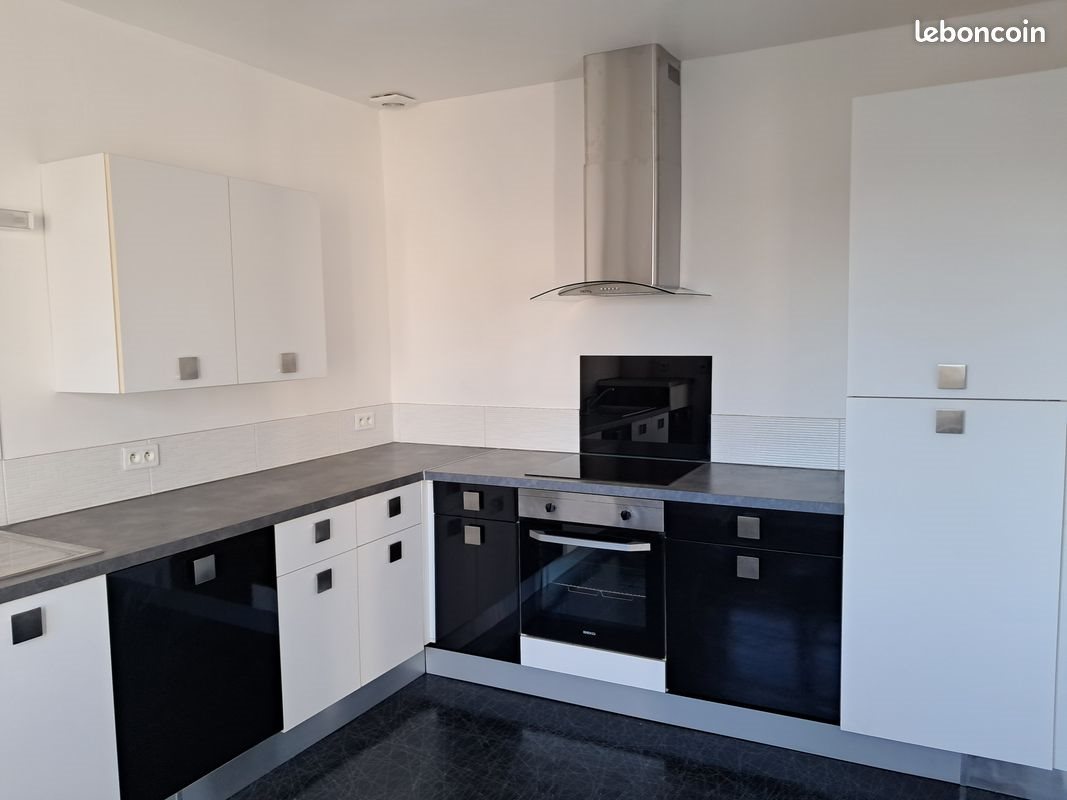Appartement à louer, 90m², Rosporden
