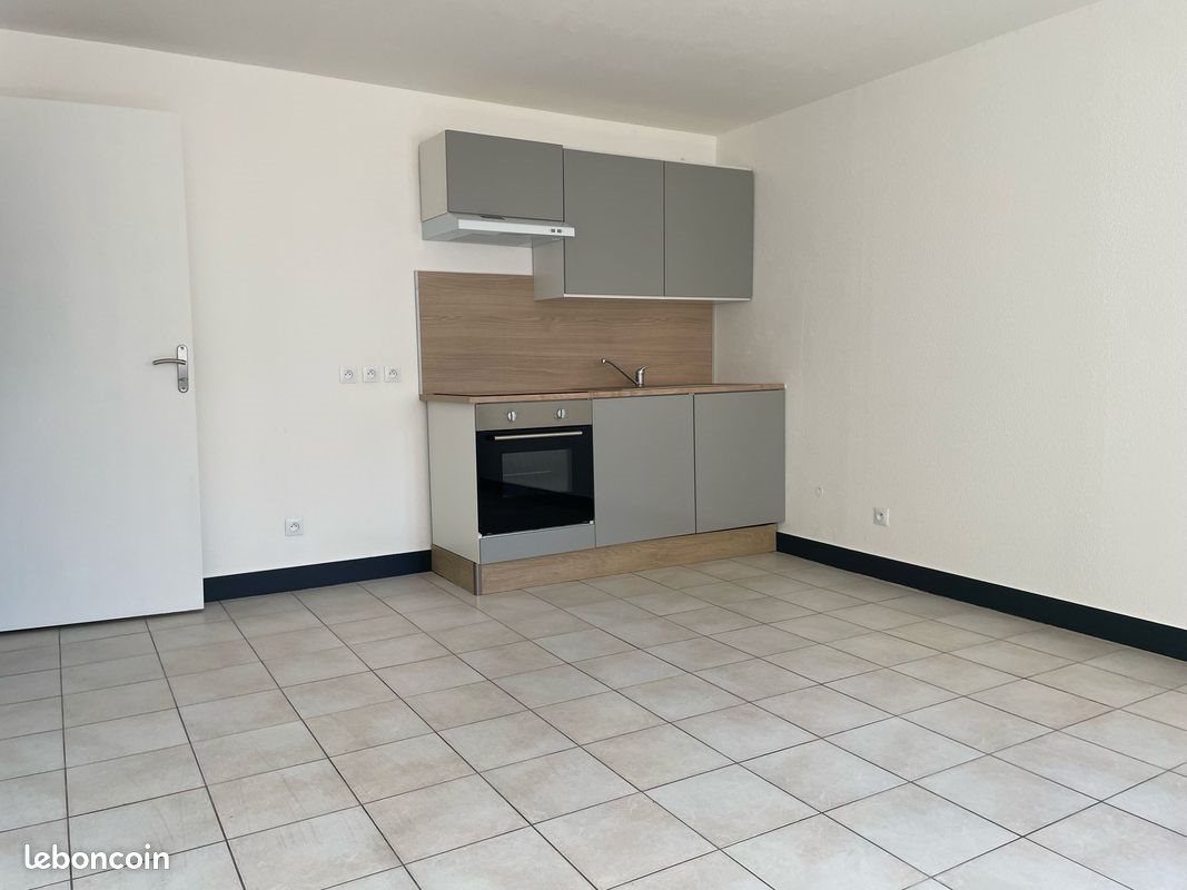 Appartement à louer, 21m², La Roche-Chalais