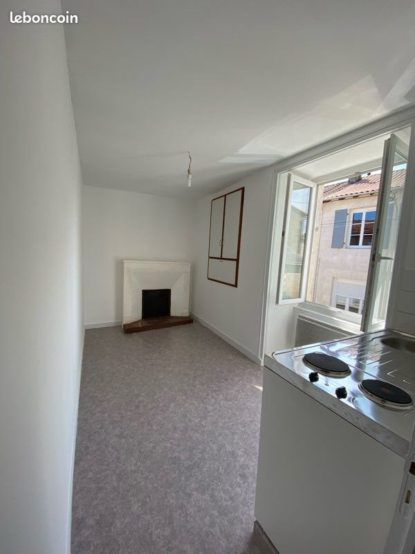 Appartement à louer, 37m², Civray