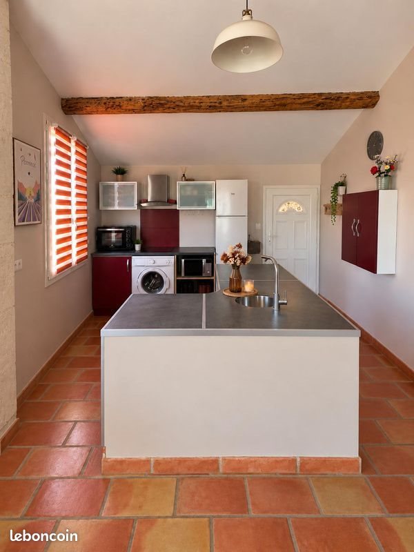 Appartement à louer, 26m², Nîmes