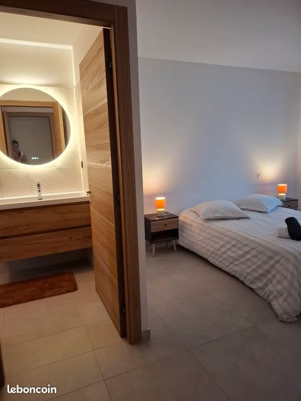 Maison à louer, 160m², Saint-Raphaël