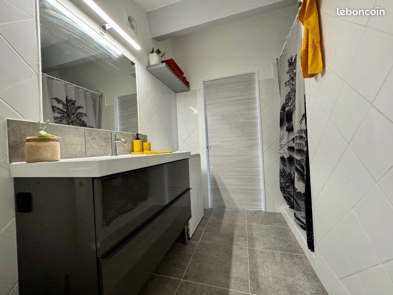 Appartement à louer, 32m², Hyères