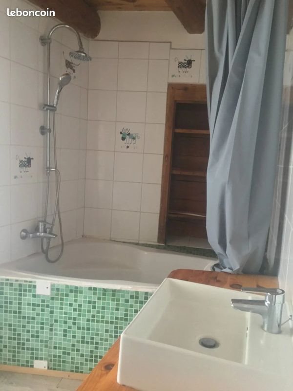 Maison à louer, 100m², Mazeyrat-d'Allier
