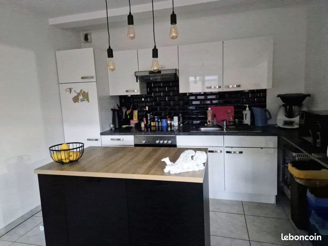 Appartement à louer, 80m², Théding