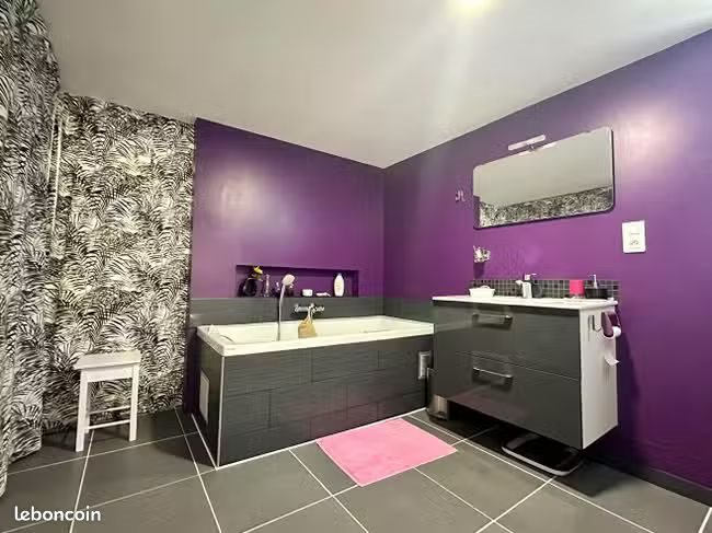 Maison à louer, 130m², Lieuron