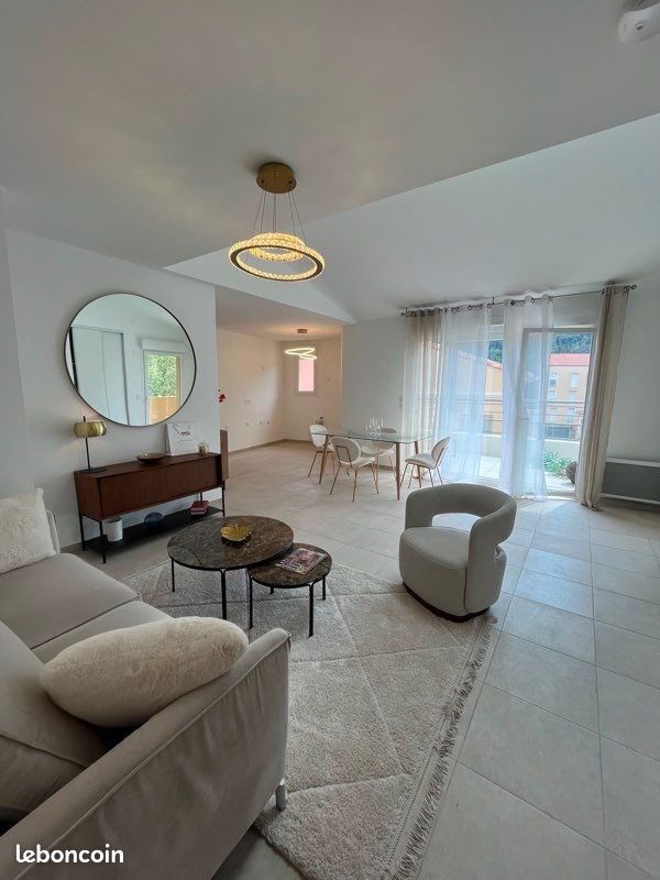 Appartement à vendre, 83m², Solliès-Pont