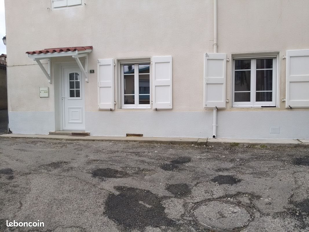 Maison à louer, 90m², Saint-Pierre-de-Rivière