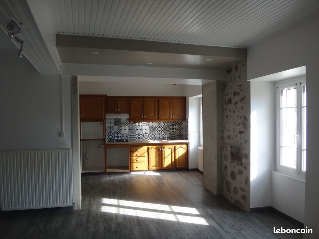 Maison à louer, 90m², Saint-Pierre-de-Rivière
