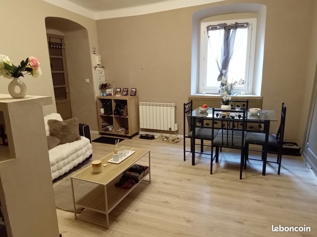 Appartement à louer, 48m², Corte