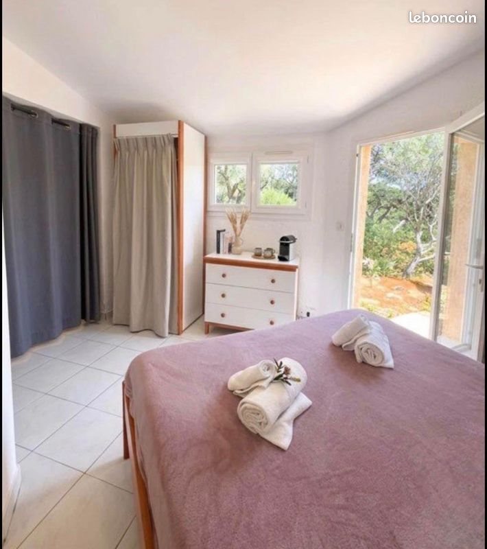 Maison à louer, 25m², Fréjus