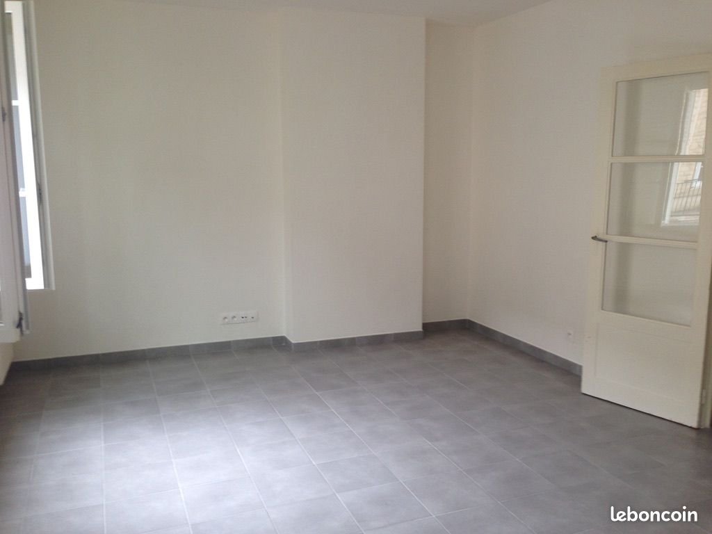 Appartement à louer, 60m², Falaise