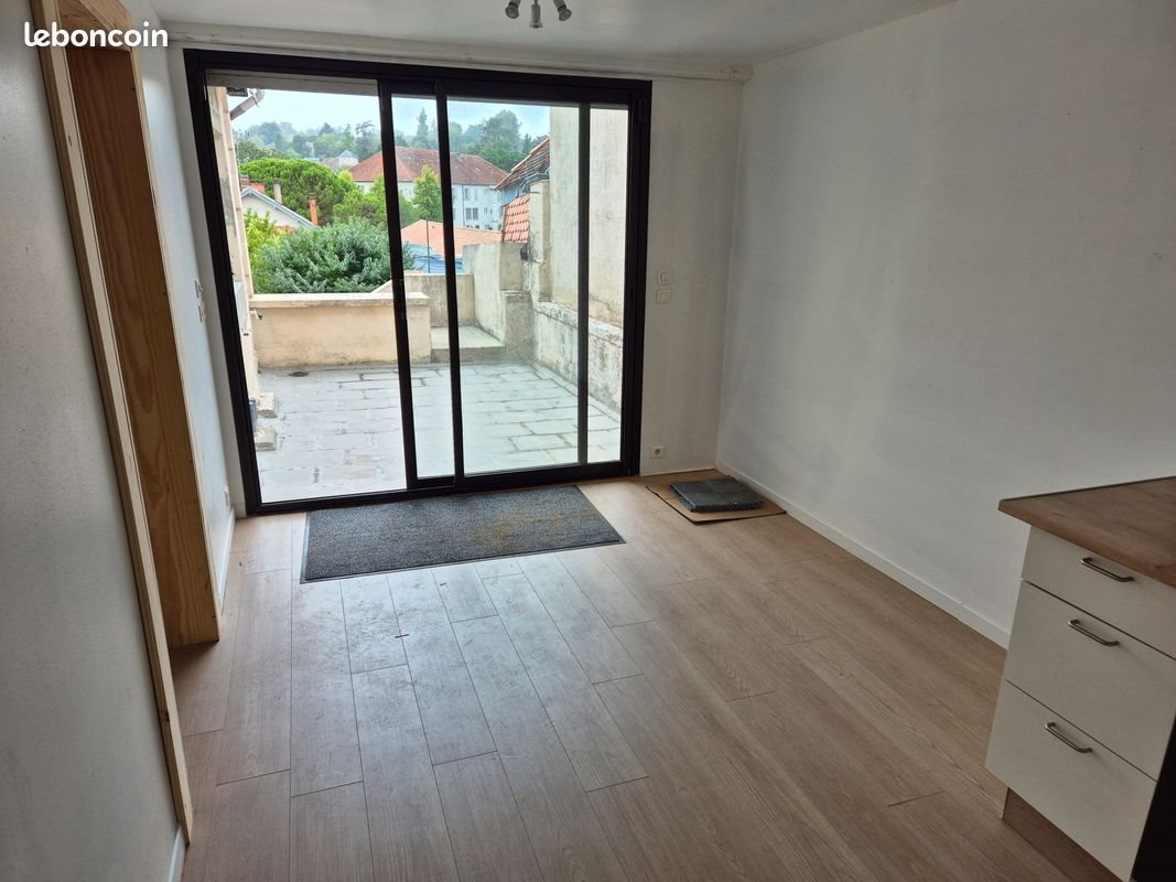 Appartement à louer, 70m², Ribérac