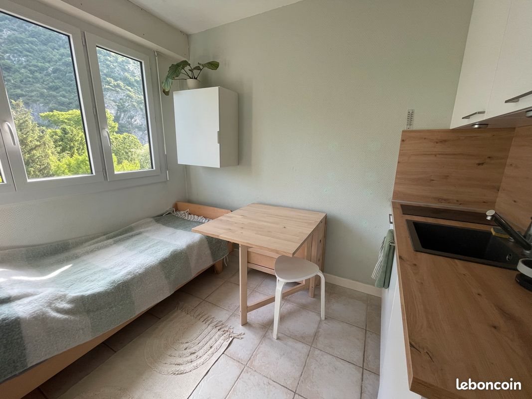 Appartement à louer, 12m², Saint-Egrève
