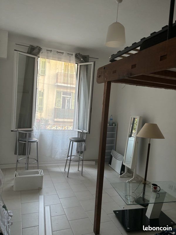 Appartement à louer, 50m², Antibes