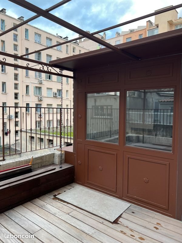Appartement à louer, 75m², Bastia