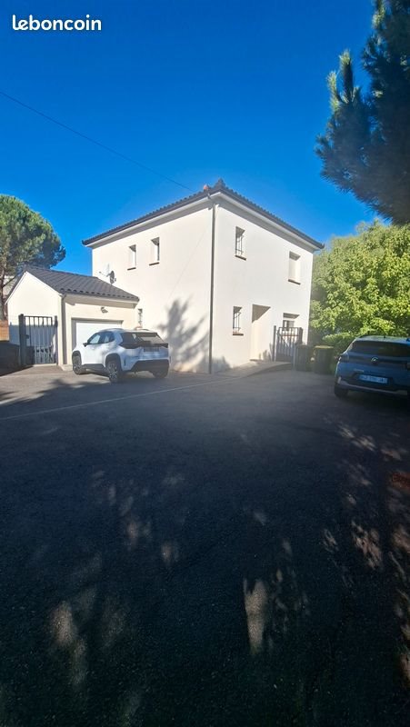 Maison à louer, 97m², Saint-Geniès-Bellevue