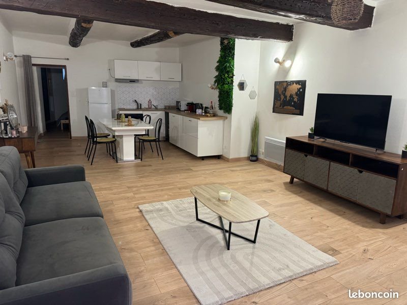 Appartement à louer, 60m², Pernes-les-Fontaines