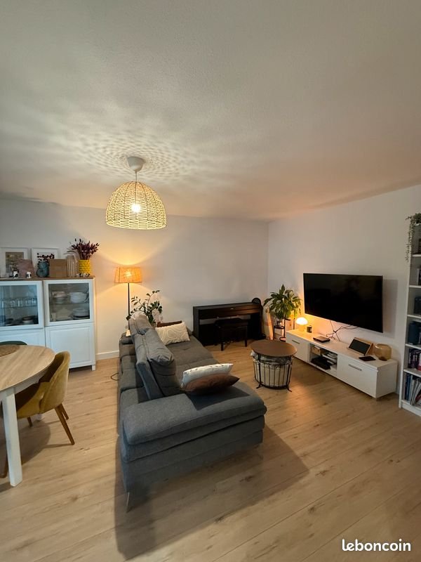 Appartement à louer, 65m², Bruges