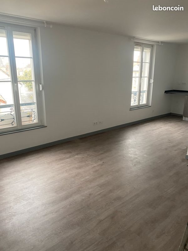 Appartement à louer, 65m², Attigny