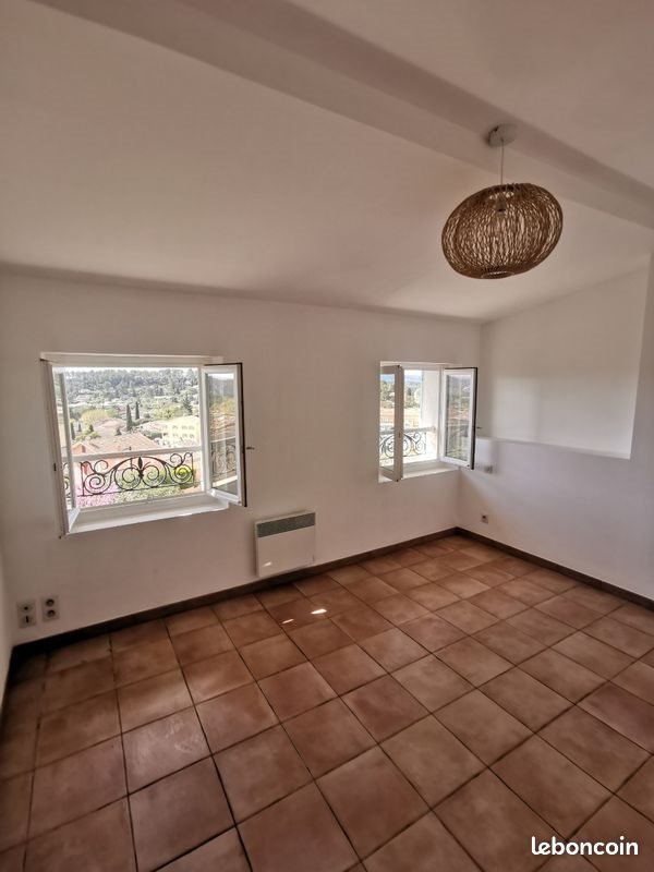 Appartement à louer, 68m², Lorgues