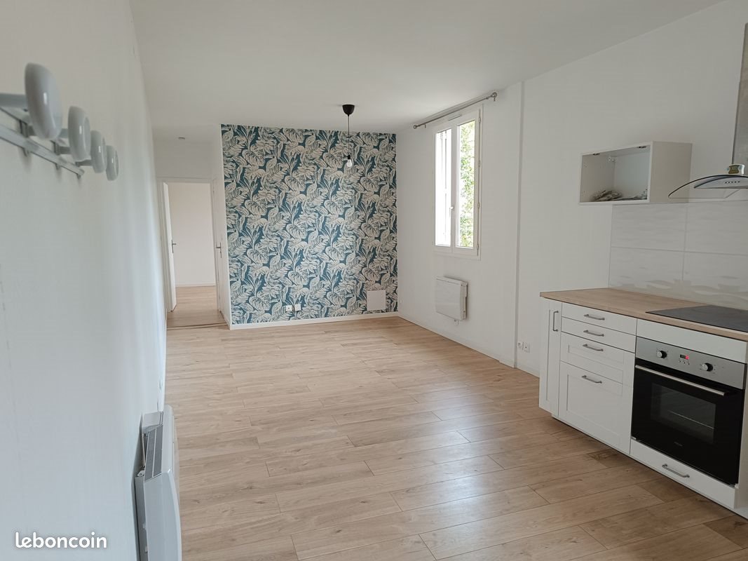 Maison à louer, 40m², Saintes