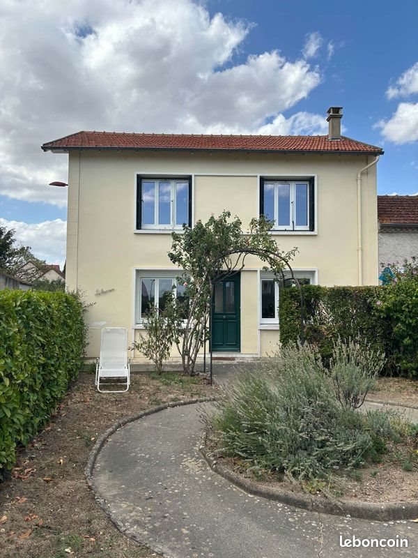 Maison à louer, 93m², Broût-Vernet
