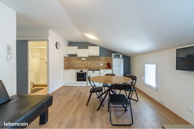 Appartement à louer, 35m², Donzère