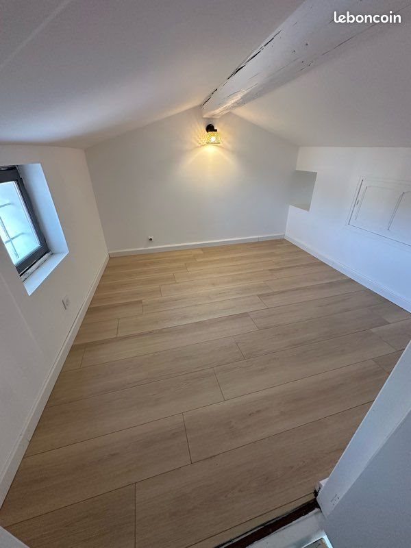 Appartement à louer, 42m², Nîmes