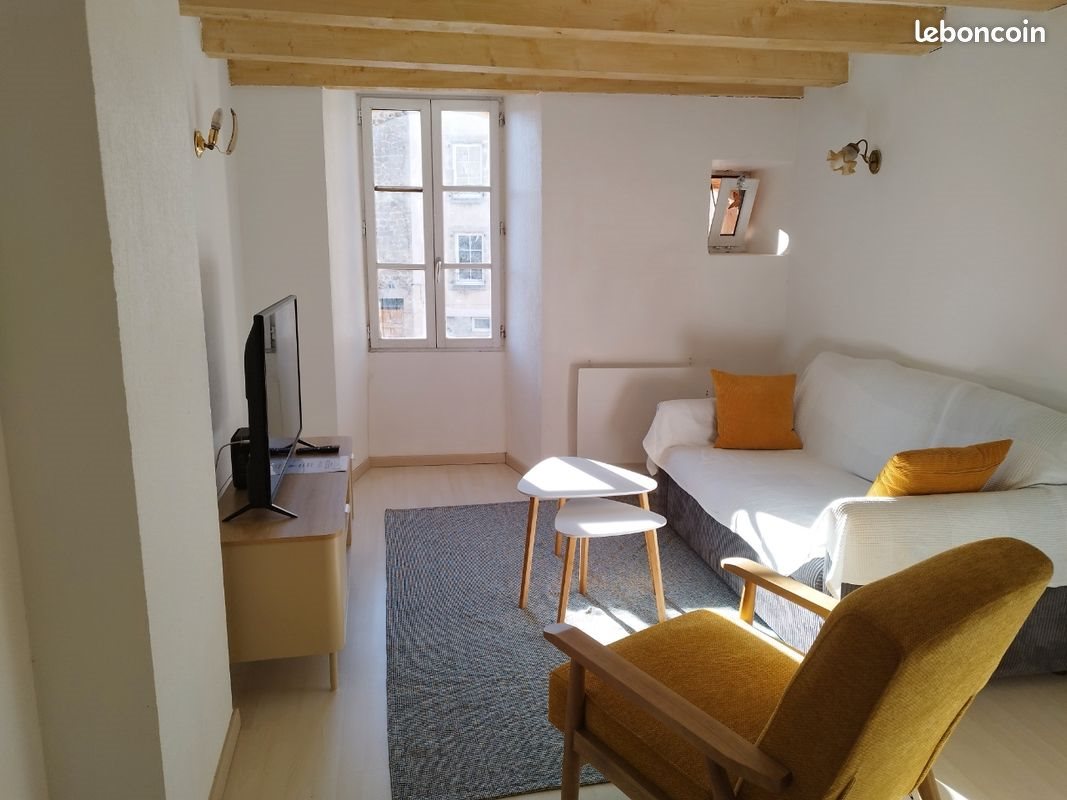 Maison à louer, 61m², Langogne