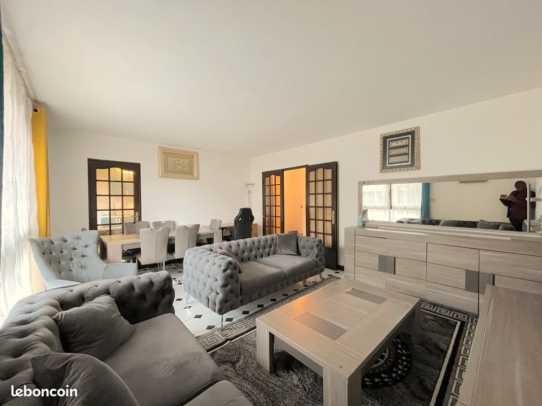 Appartement à louer, 100m², La Courneuve