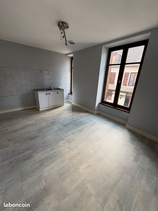 Appartement à louer, 30m², Riom-ès-Montagnes