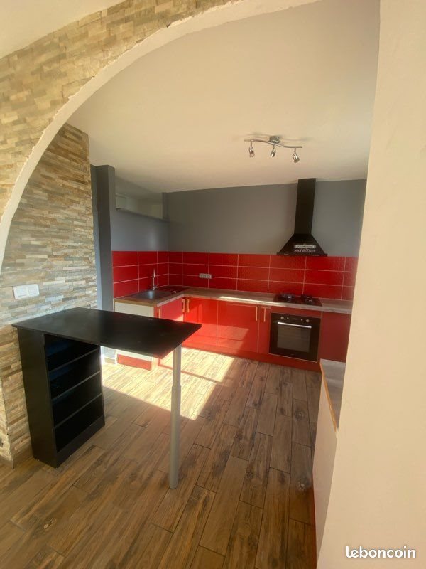 Appartement à louer, 40m², Nîmes